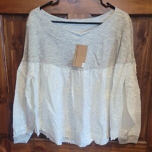 Cousin Earl New Gray And White Blouse